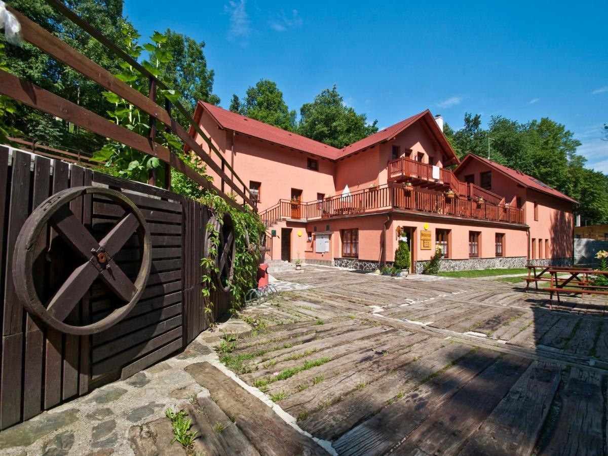 Penzion Liskuv Mlyn Milesov Bagian luar foto
